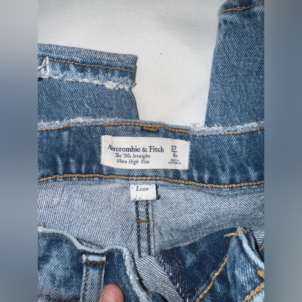 Abercrombie the 90s straight ultra high rise jeans